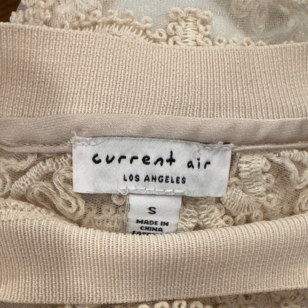Current Air Women's Beige Lace-Trim Blouse - Picture 2 of 10